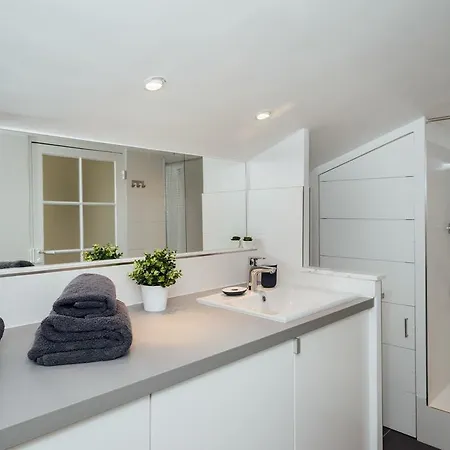 아파트 Oli's Flat