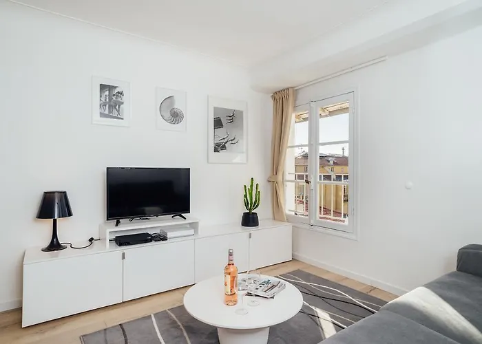 Oli's Flat